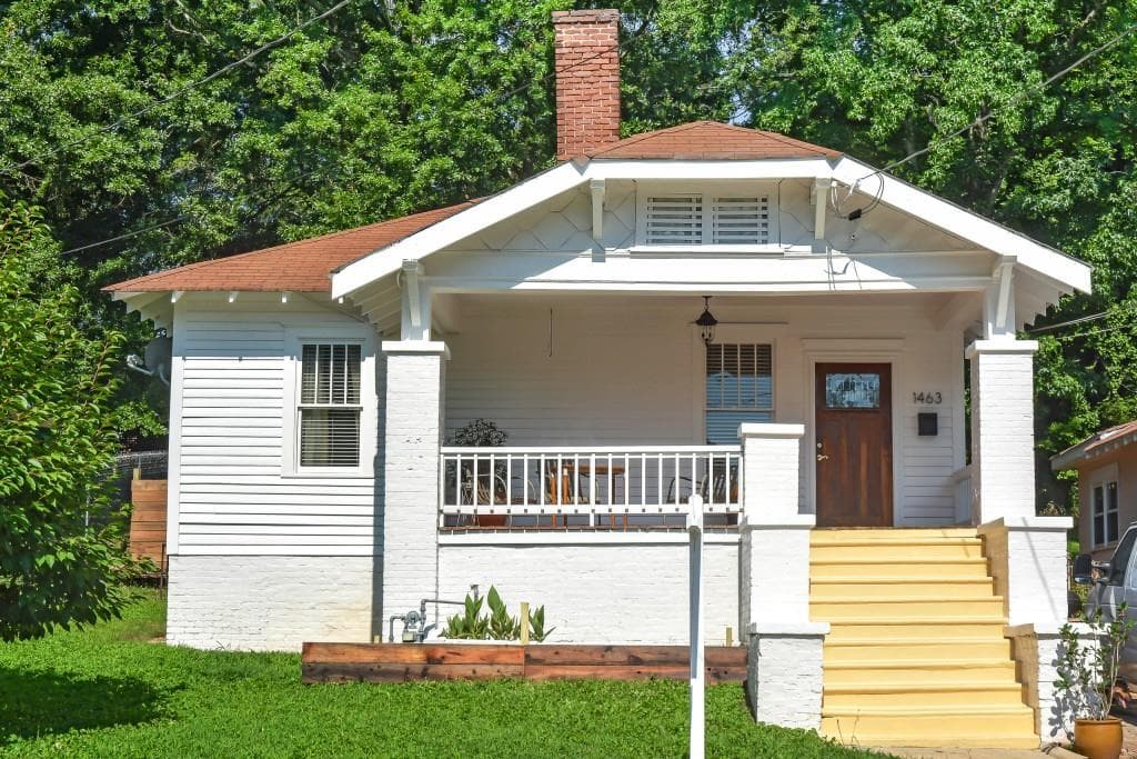 3 bedroom, 2 bathroom, 1,290 sq ft single family residence sold at 1463 Graham Street, Atlanta, GA 30310
