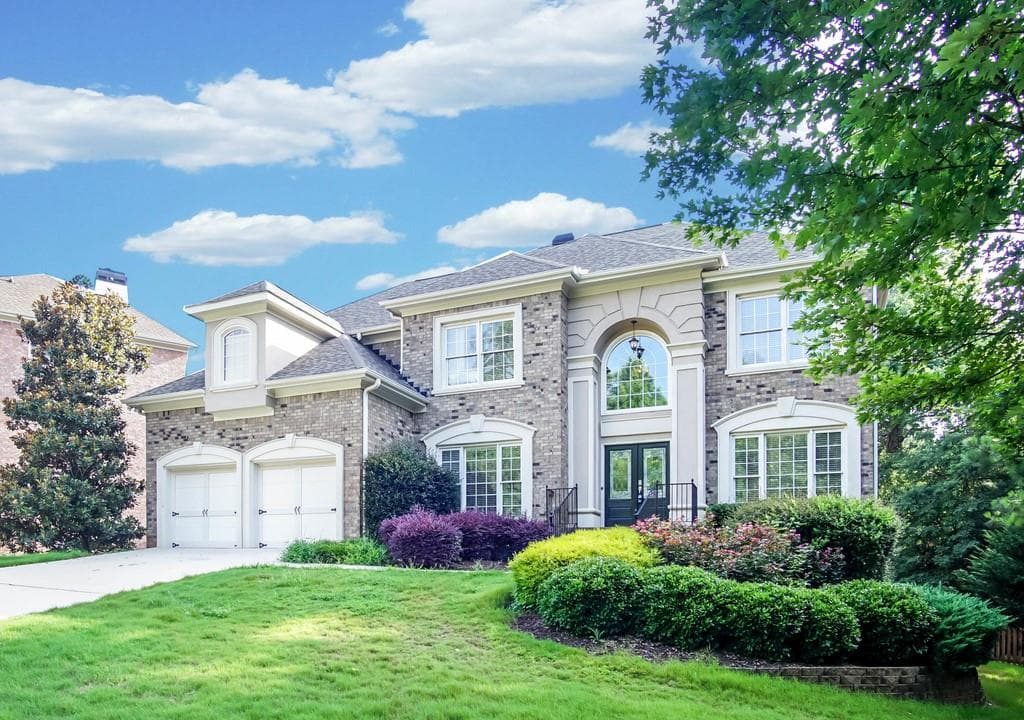 5 bedroom, 4 bathroom, 3,284 sq ft single family residence sold at 2740 Ivy Brook Lane, Buford, GA 30519