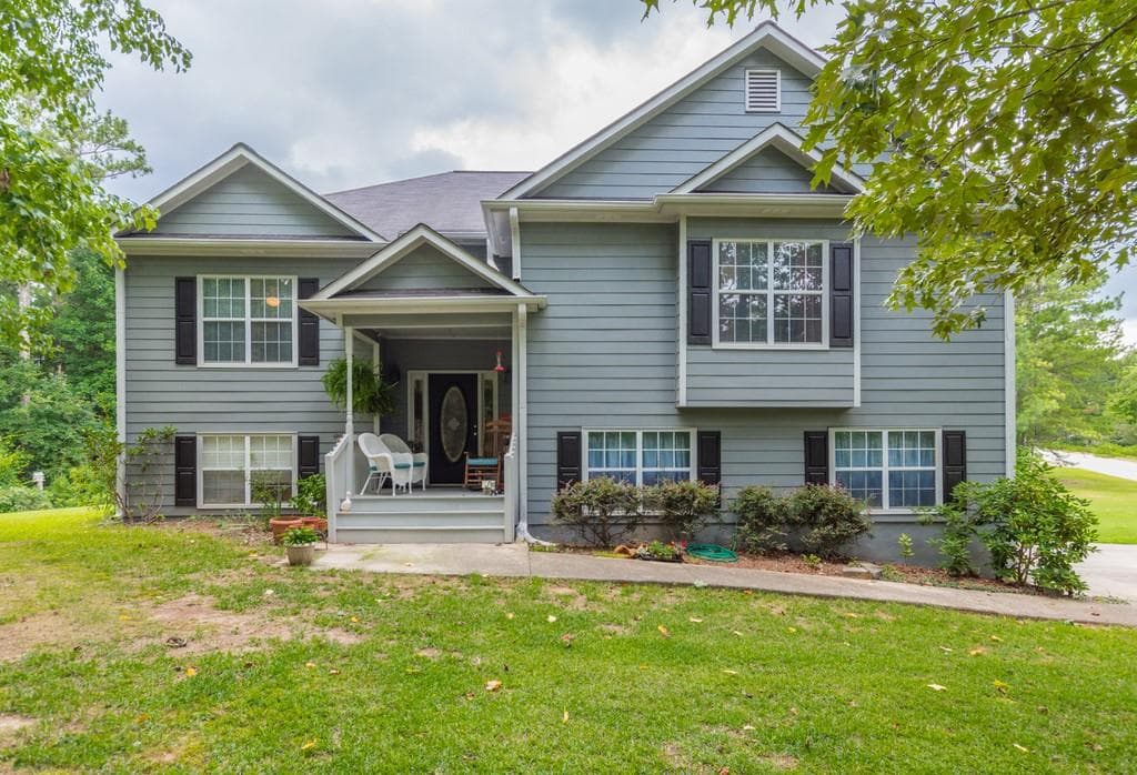 5 bedroom, 3 bathroom, 2,750 sq ft single family residence sold at 7947 Ponderosa Trace, Winston, GA 30187