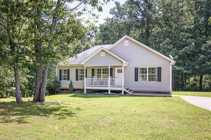 3 bedroom, 2 bathroom, 1,232 sq ft single family residence sold at 10 PATRIOT Trail, Dahlonega, GA 30533