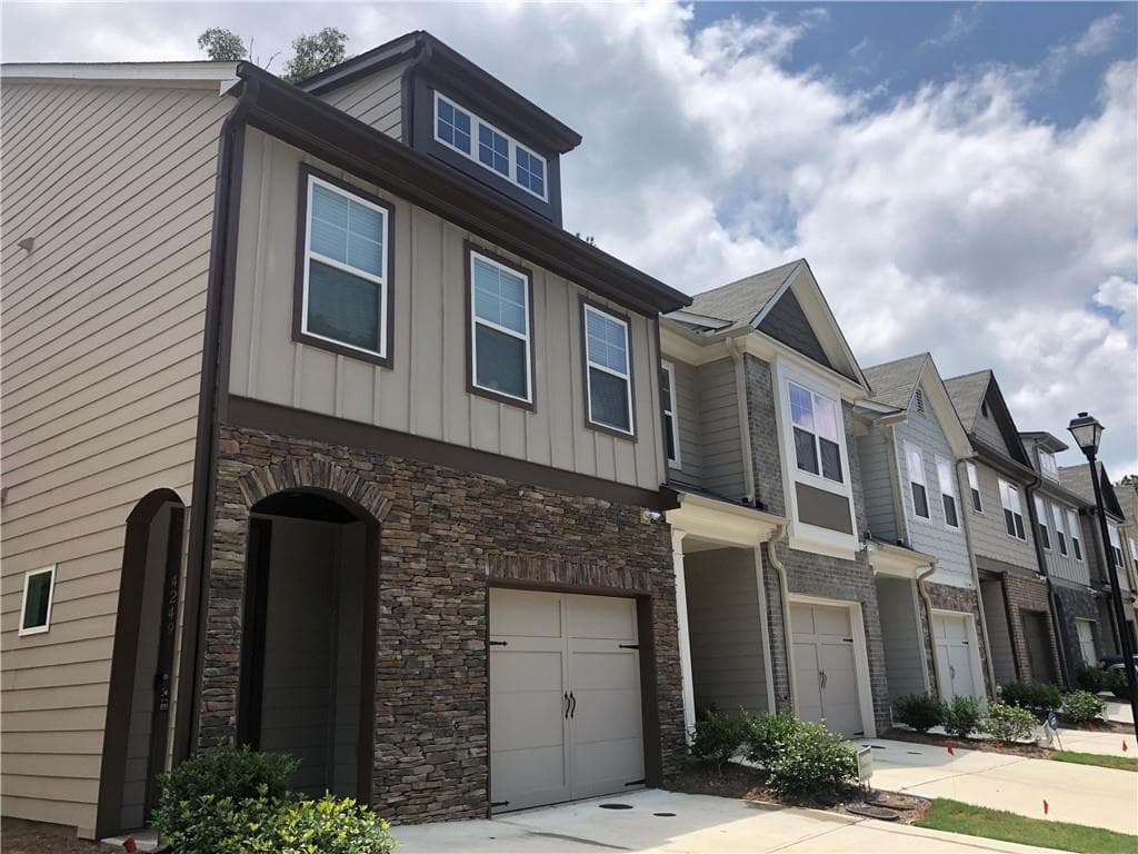 4249 Alden Park Drive, Decatur, GA 30035 — most recent listing photo