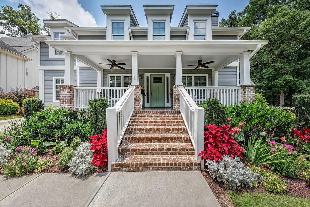 4 bedroom, 4 bathroom, 2,714 sq ft single family residence sold at 2628 N Thompson Road, Brookhaven, GA 30319