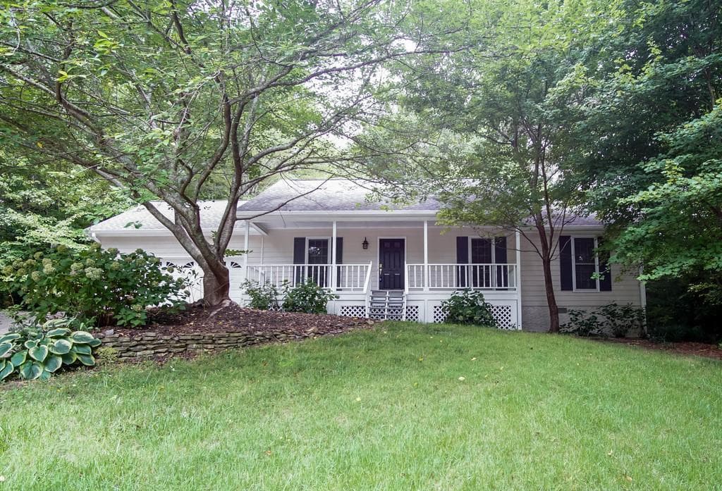 1570 HORNET Court, Buford, GA 30519 — most recent listing photo