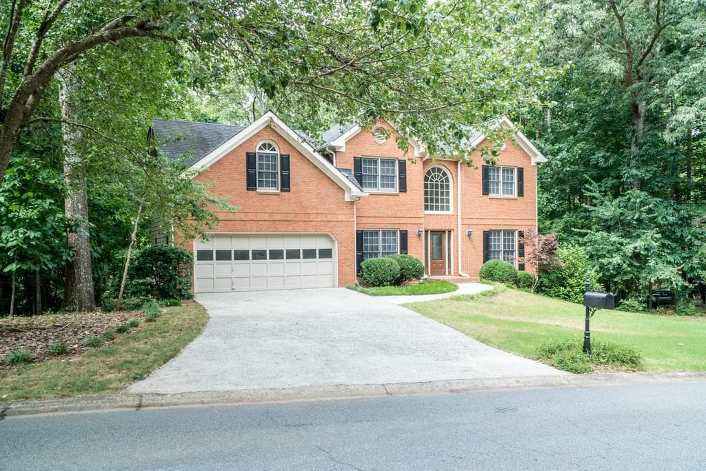 178 Colonial Drive, Woodstock, GA 30189 — most recent listing photo