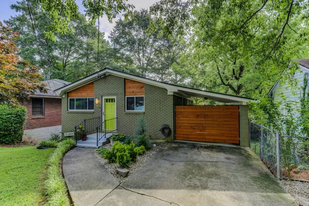 2516 Batavia Street, East Point, GA 30344 — most recent listing photo