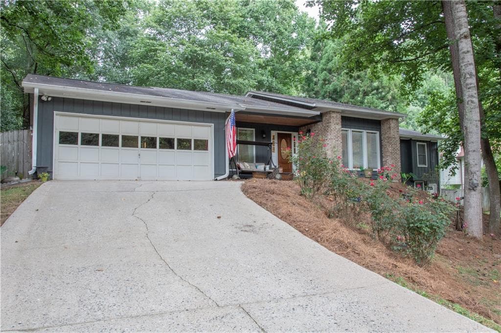195 White Pines Drive, Alpharetta, GA 30004 — most recent listing photo