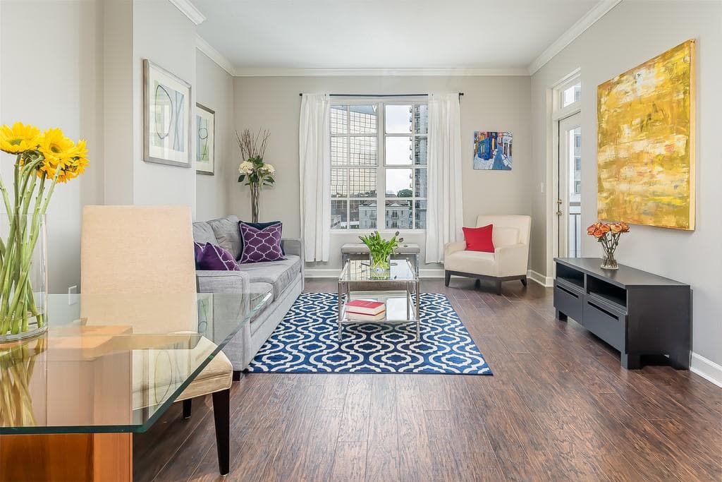 1 bedroom, 1 bathroom, 723 sq ft condominium sold at 1101 JUNIPER Street 708, Atlanta, GA 30309
