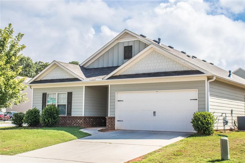 3 bedroom, 2 bathroom, 2,000 sq ft single family residence sold at 4242 Swamp Cypress Trail, Gainesville, GA 30504