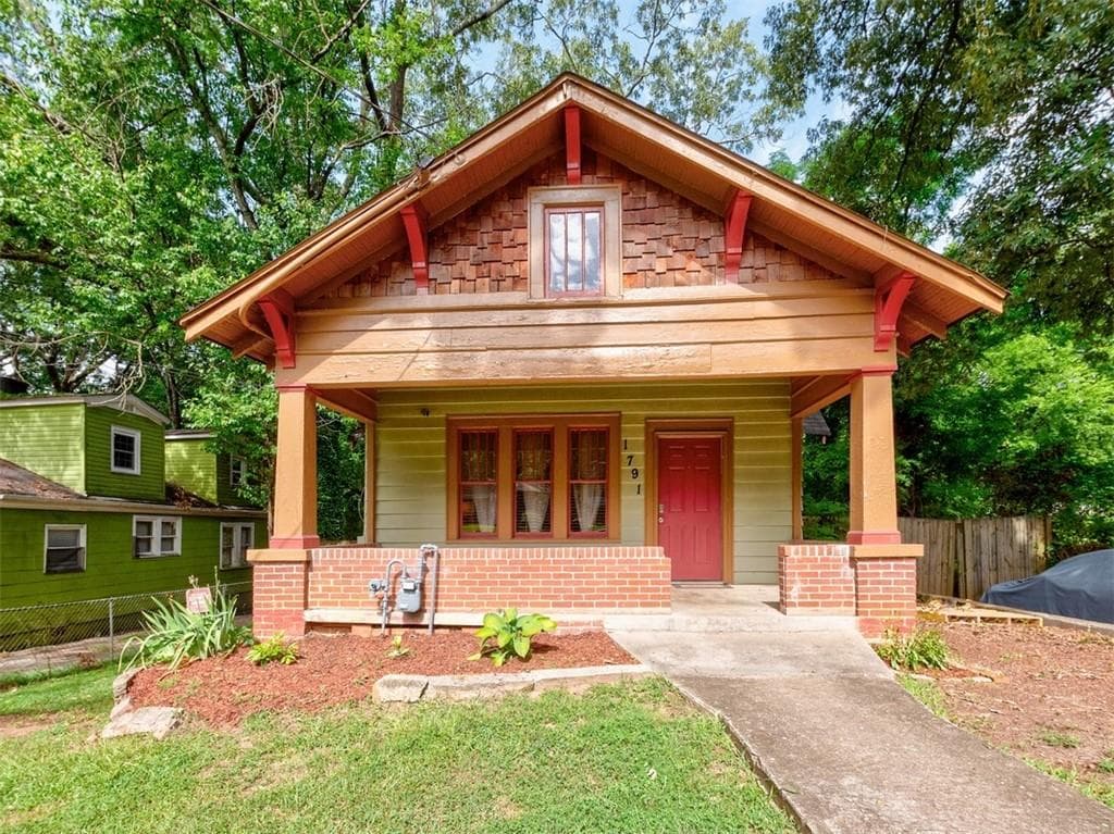 3 bedroom, 2 bathroom, 1,391 sq ft single family residence sold at 1791 Evans Drive, Atlanta, GA 30310
