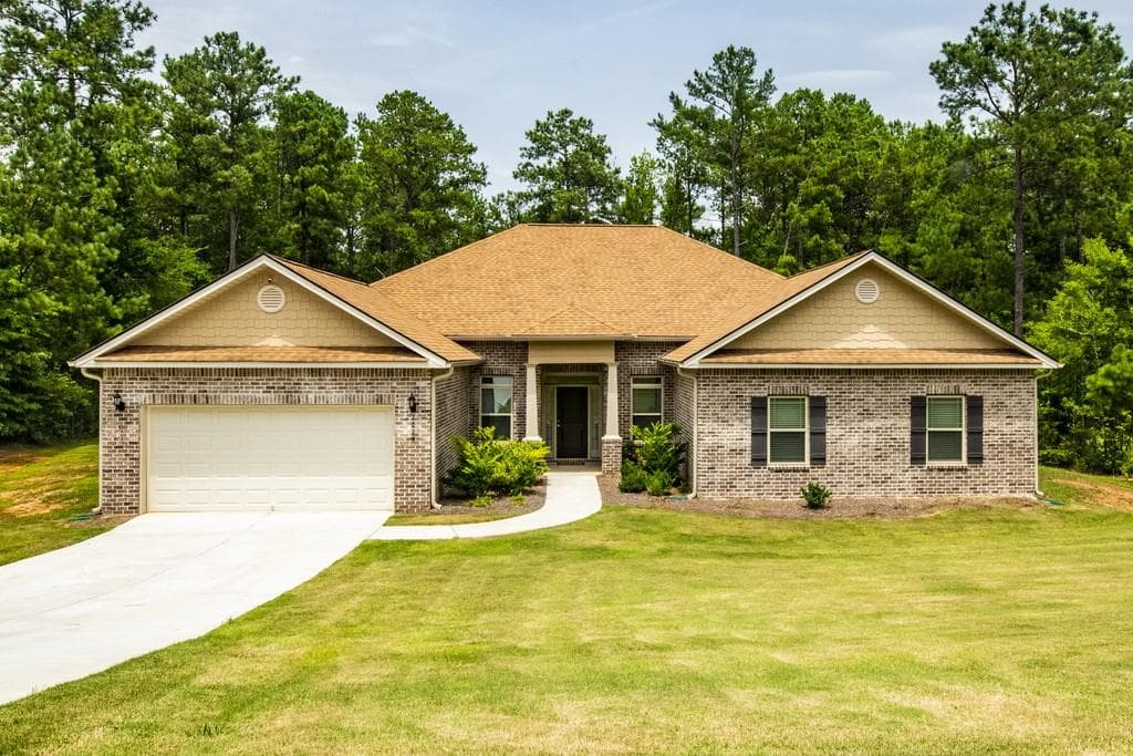 1019 Yorkshire Drive, Griffin, GA 30223 — most recent listing photo