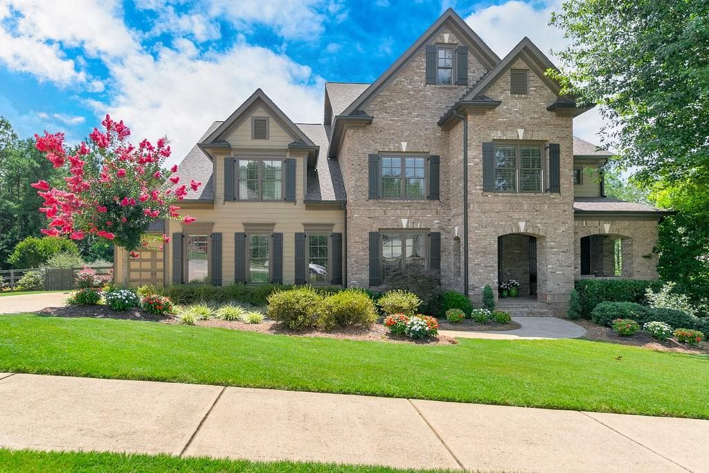 5 bedroom, 6 bathroom, 5,242 sq ft single family residence sold at 289 Rose Hall Lane, Dallas, GA 30132