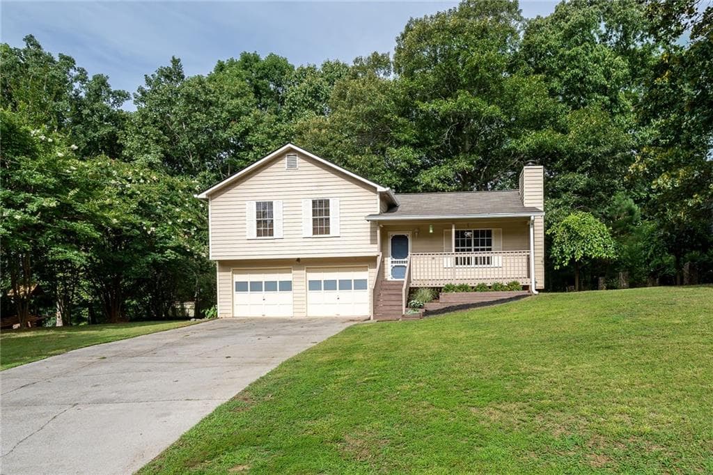 3 bedroom, 2 bathroom, 1,212 sq ft single family residence sold at 62 Amber Court, Dallas, GA 30132