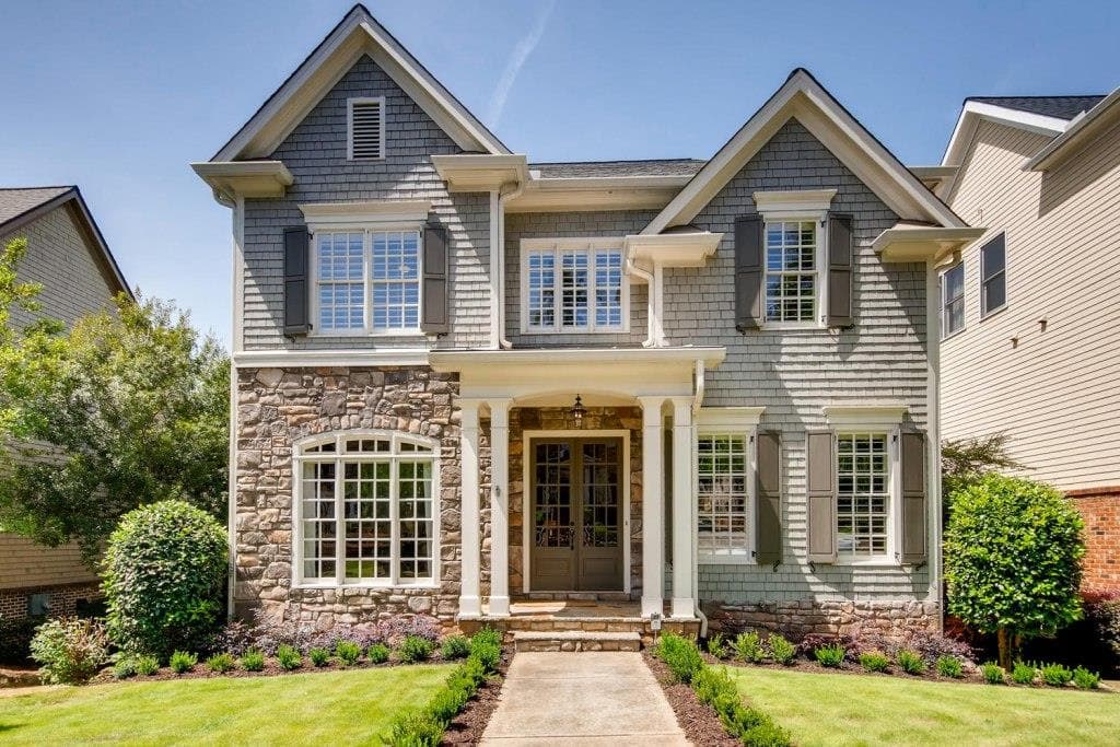 3 bedroom, 5 bathroom, 4,825 sq ft single family residence sold at 963 Manor Parc Drive, Decatur, GA 30033