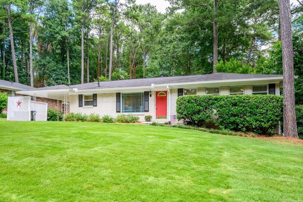 3 bedroom, 2 bathroom, 1,315 sq ft single family residence sold at 2086 MALABAR Drive, Atlanta, GA 30345