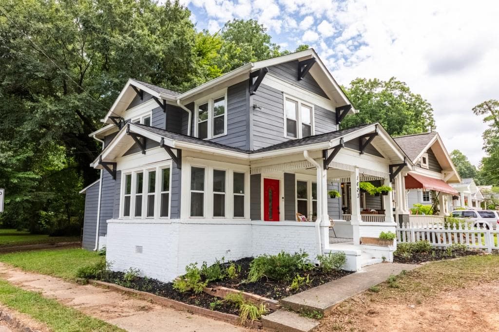 3 bedroom, 2 bathroom, 2,048 sq ft single family residence sold at 1623 Westwood Avenue, Atlanta, GA 30310