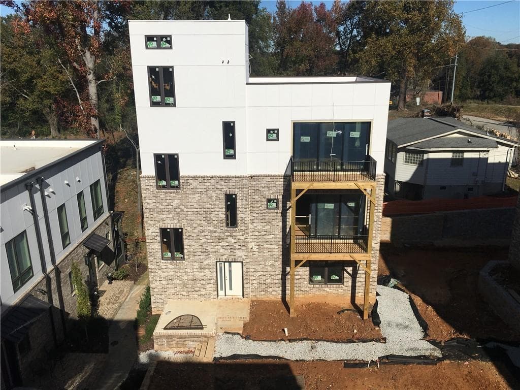 3 bedroom, 4 bathroom, 2,205 sq ft single family residence sold at 1322 Boyd Avenue, Atlanta, GA 30318