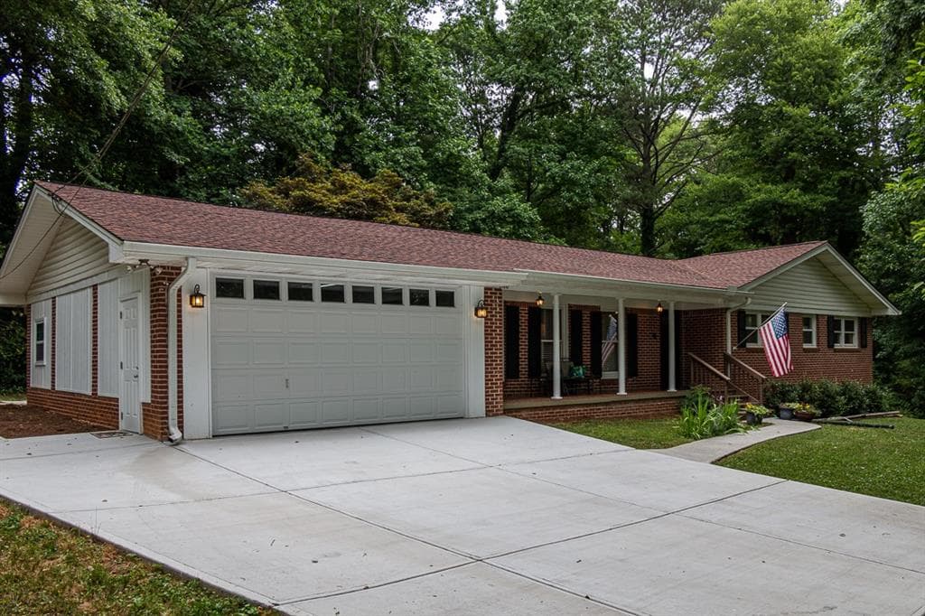2180 Blaylock Drive, Marietta, GA 30062 — most recent listing photo