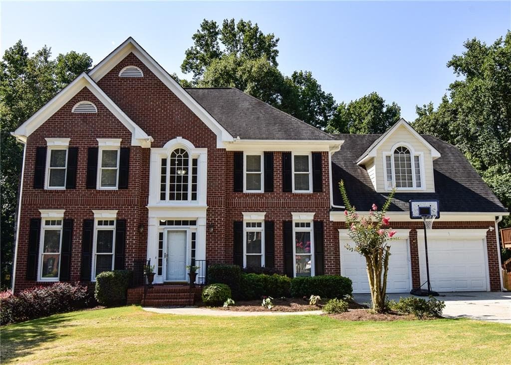 5 bedroom, 4 bathroom, 4,117 sq ft single family residence sold at 435 Silverthorne Point, Lawrenceville, GA 30043