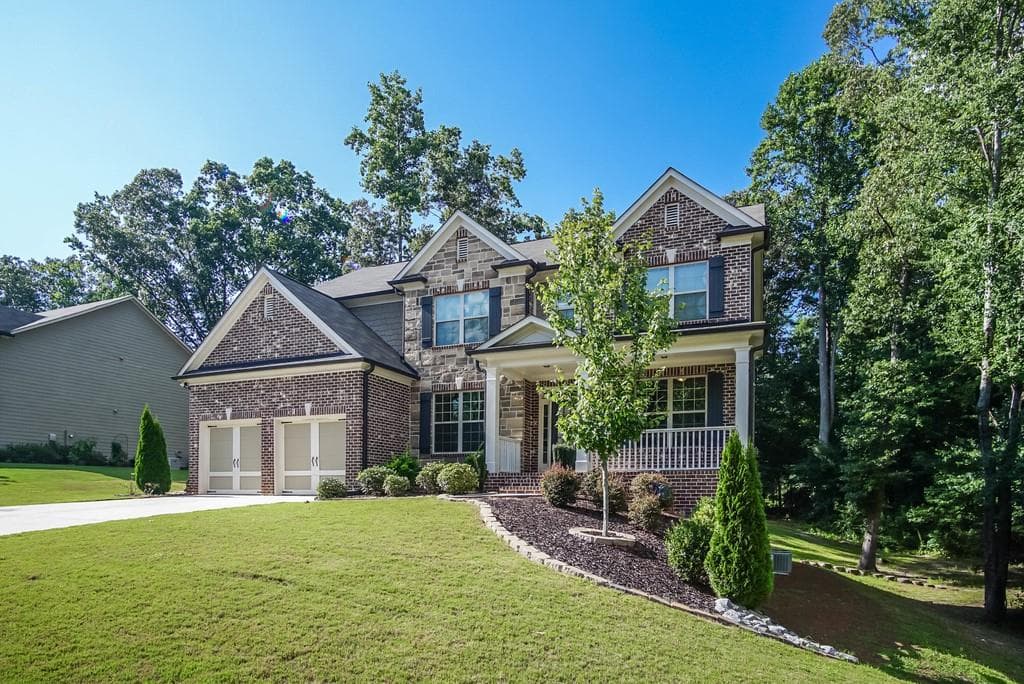 5 bedroom, 5 bathroom, 3,335 sq ft single family residence sold at 3660 Ivy Lawn Drive, Buford, GA 30519