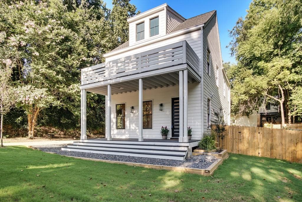 4 bedroom, 3 bathroom, 2,400 sq ft single family residence sold at 859 Greenfield Street, Atlanta, GA 30315