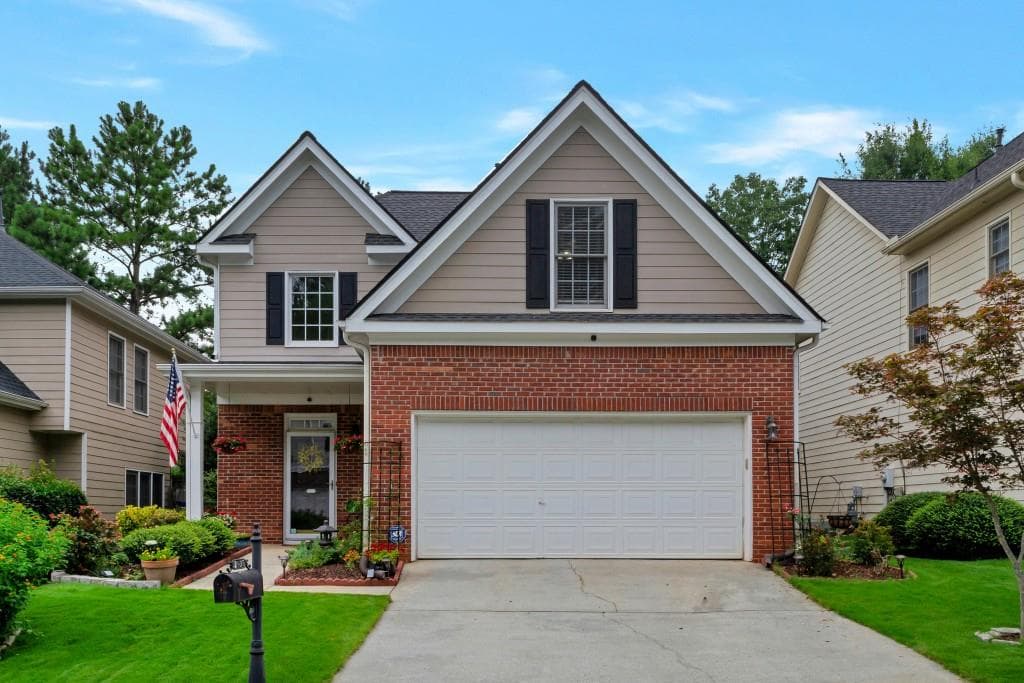 4 bedroom, 3 bathroom, 2,305 sq ft single family residence sold at 2936 Winter Rose Court, Dunwoody, GA 30360