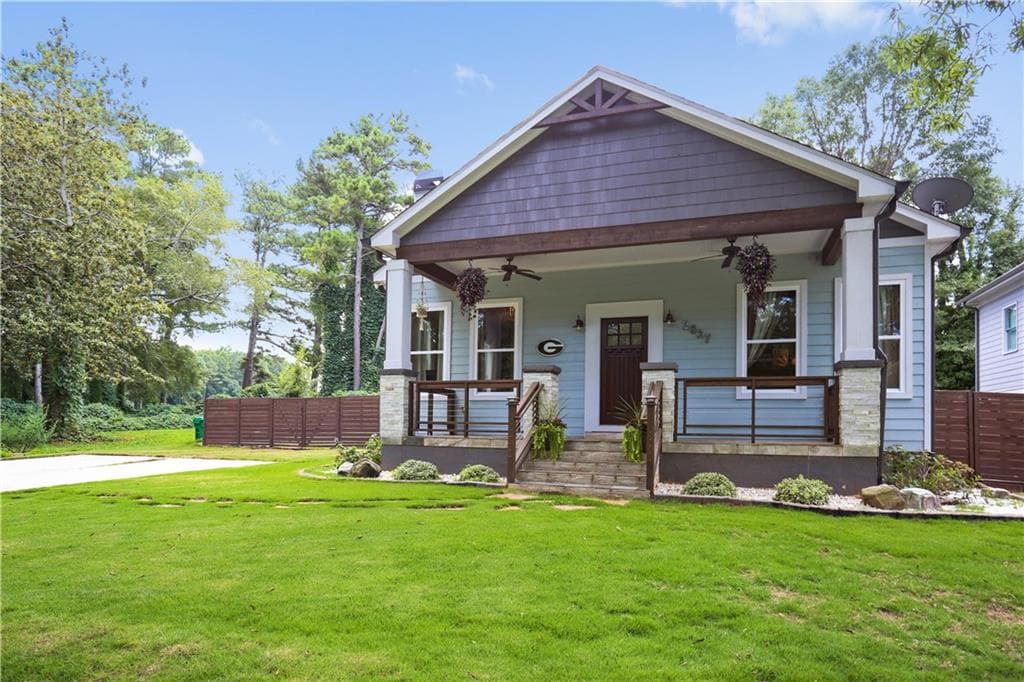 2827 Lincoln Drive, Decatur, GA 30033 — most recent listing photo