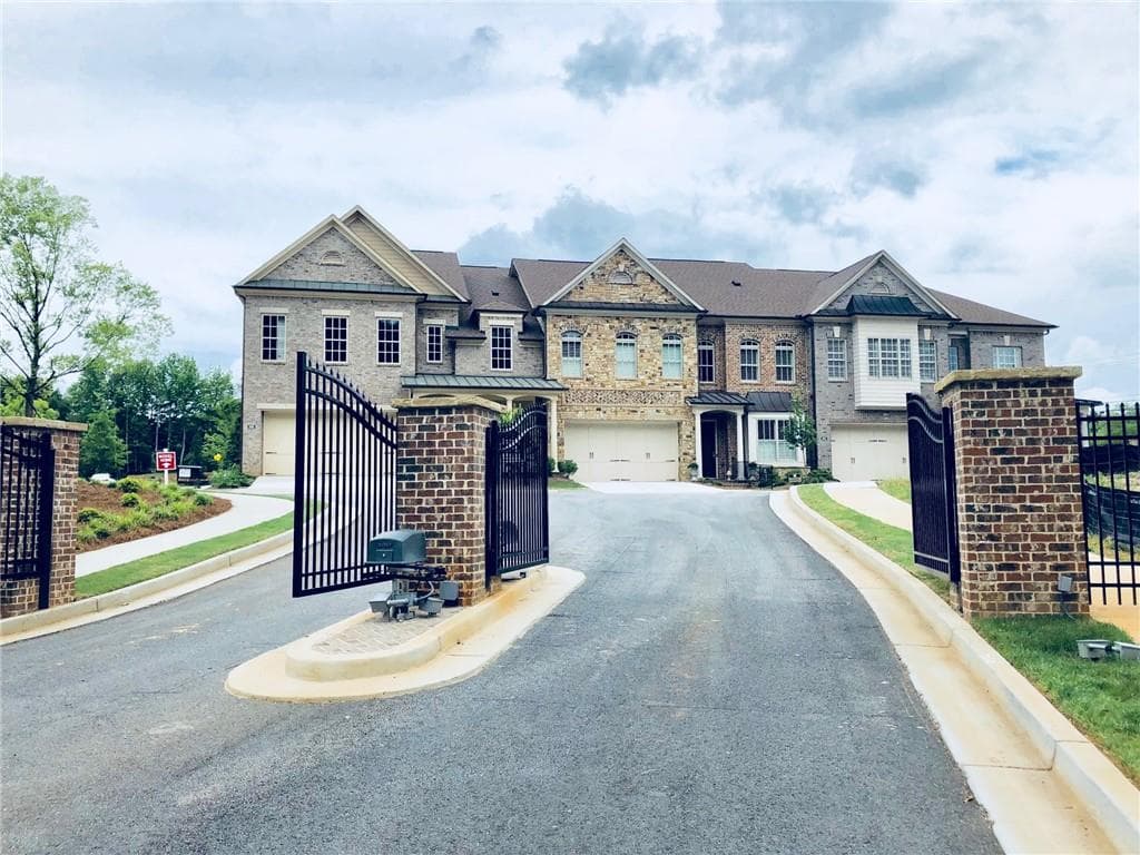 3820 Duke Reserve Circle, Peachtree Corners, GA 30092 — most recent listing photo
