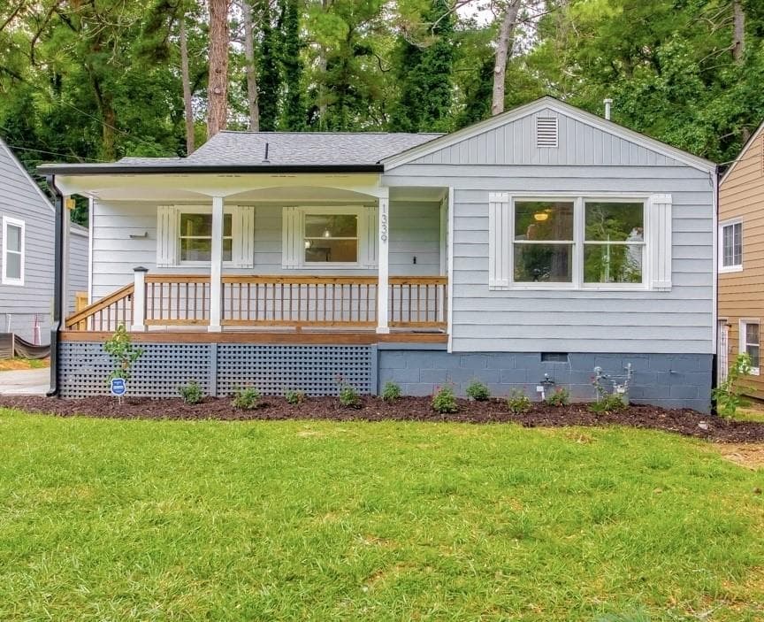 3 bedroom, 2 bathroom, 1,261 sq ft single family residence sold at 1339 LORENZO Drive, Atlanta, GA 30310