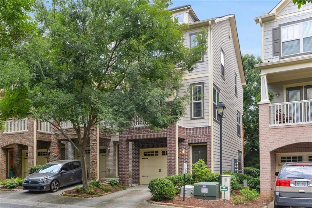 817 COMMONWEALTH Avenue, Atlanta, GA 30312 — most recent listing photo