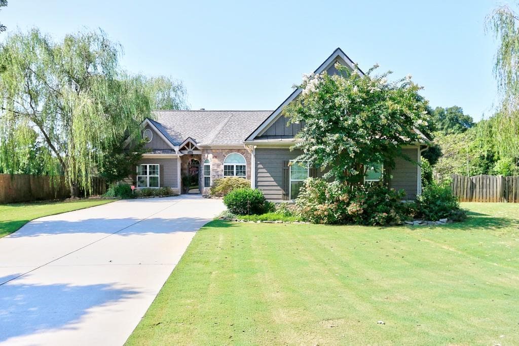 108 Gann Court, Winder, GA 30680 — most recent listing photo