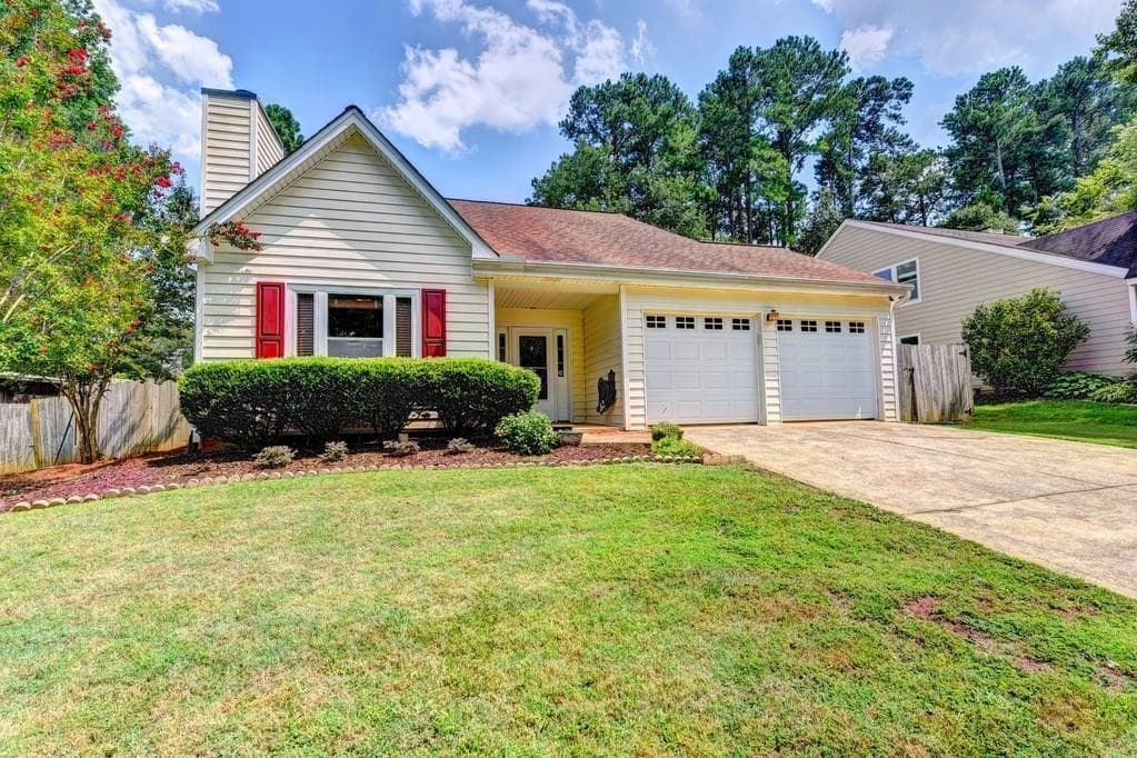 10475 Summer Creek Drive, Alpharetta, GA 30022 — most recent listing photo
