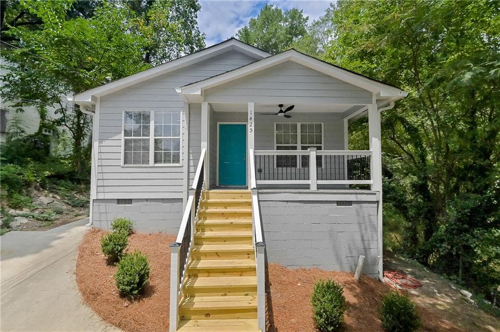 3 bedroom, 2 bathroom, 1,072 sq ft single family residence sold at 1425 Hawkins Street, Atlanta, GA 30314