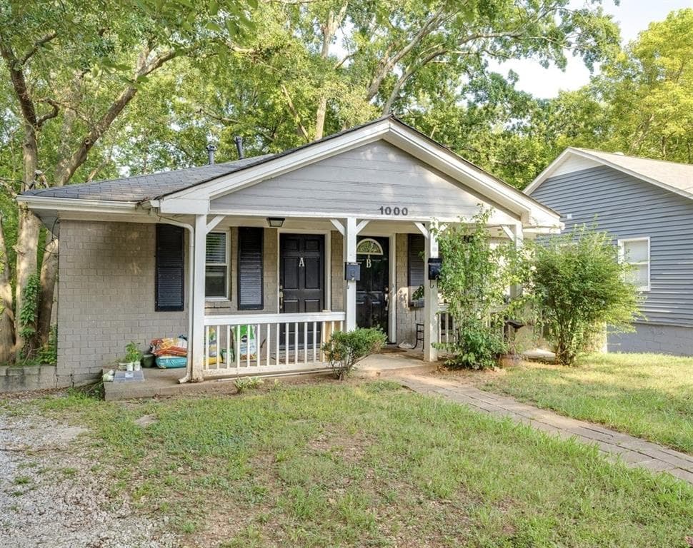 duplex sold at 1000 Hill Street, Atlanta, GA 30315