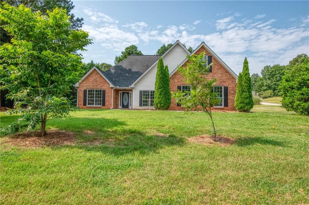 305 Manor Court, Monroe, GA 30655 — most recent listing photo