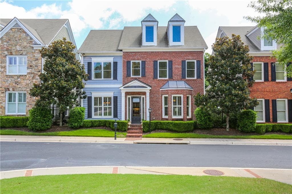 4 bedroom, 4 bathroom, 2,934 sq ft single family residence sold at 350 Kendemere Pointe, Roswell, GA 30075