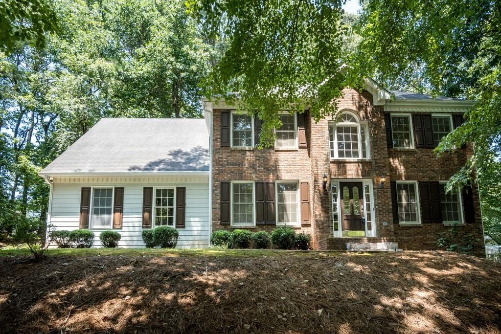 5 bedroom, 4 bathroom, 3,154 sq ft single family residence sold at 2120 Summerchase Drive, Woodstock, GA 30189