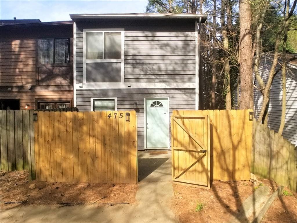 2 bedroom, 3 bathroom, 1,316 sq ft townhouse sold at 475 Granite Ridge Pl, Atlanta, GA 30350
