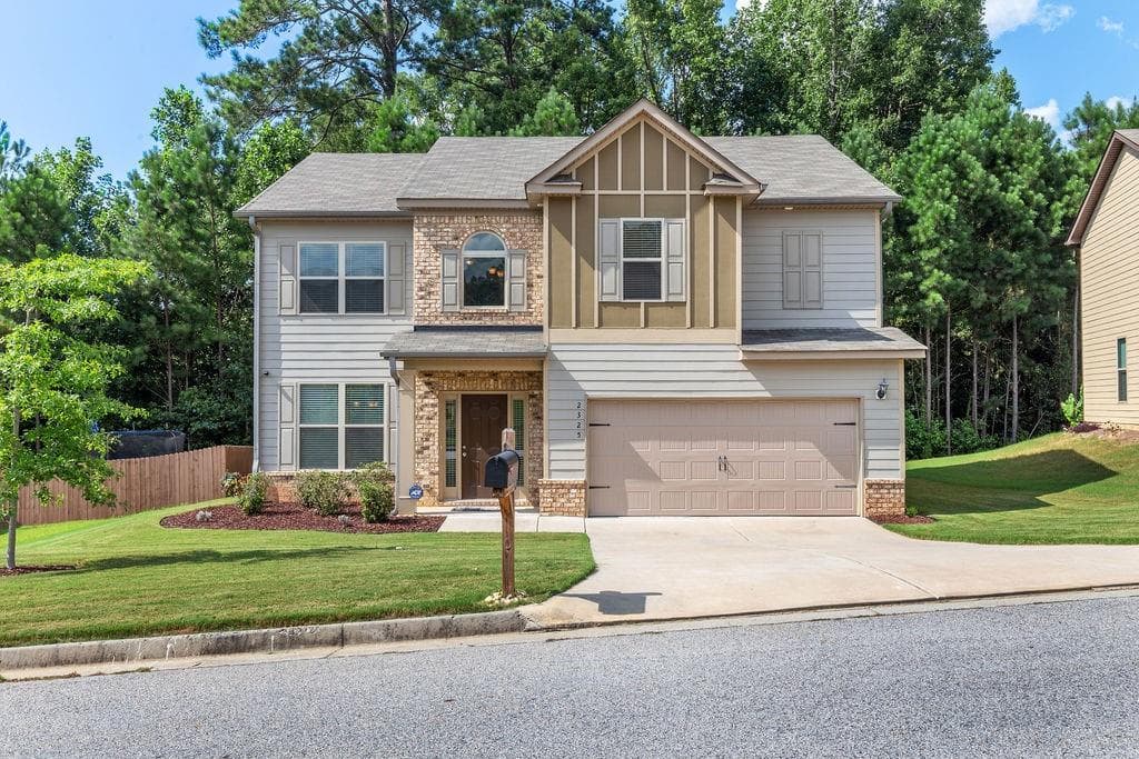2325 Jessica Lane, Fairburn, GA 30213 — most recent listing photo