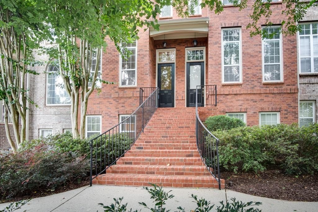 2 bedroom, 4 bathroom, 1,568 sq ft townhouse sold at 1127 PROVIDENCE Place, Decatur, GA 30033