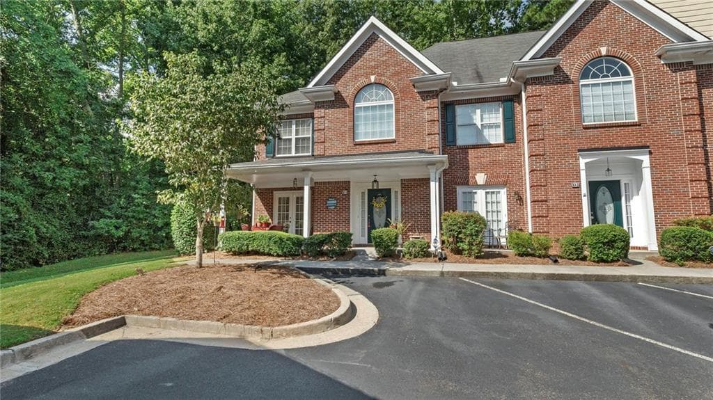 2 bedroom, 3 bathroom, 1,768 sq ft condominium sold at 2075 Pine Tree Drive D1, Buford, GA 30518