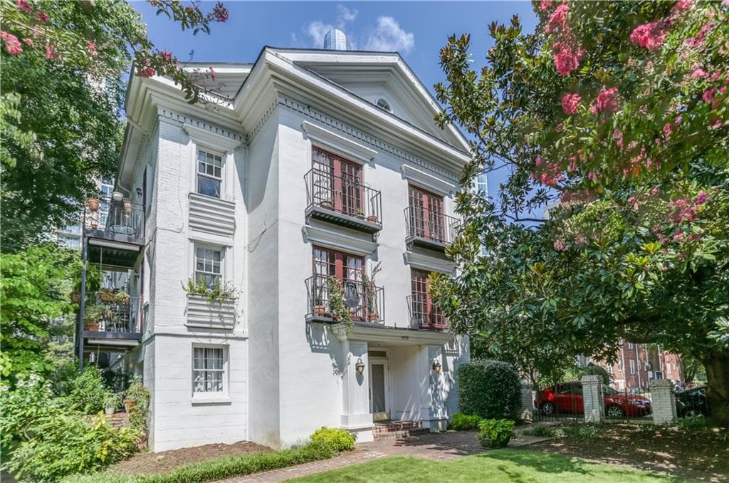 2 bedroom, 2 bathroom, 1,182 sq ft condominium sold at 1078 Piedmont Avenue 101, Atlanta, GA 30309