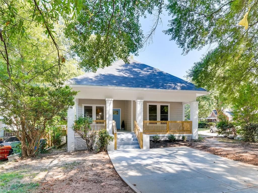 3 bedroom, 2 bathroom, 1,586 sq ft single family residence sold at 76 CHICAMAUGA Avenue, Atlanta, GA 30314