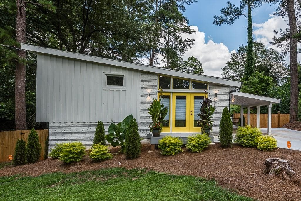 3 bedroom, 3 bathroom, 1,889 sq ft single family residence sold at 2134 Juanita Street, Decatur, GA 30032