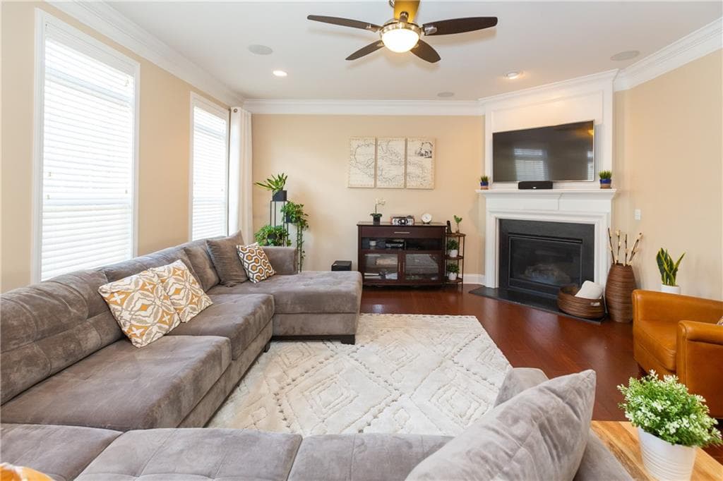 4 bedroom, 4 bathroom, 2,195 sq ft townhouse sold at 347 Ardmore Court, Atlanta, GA 30309