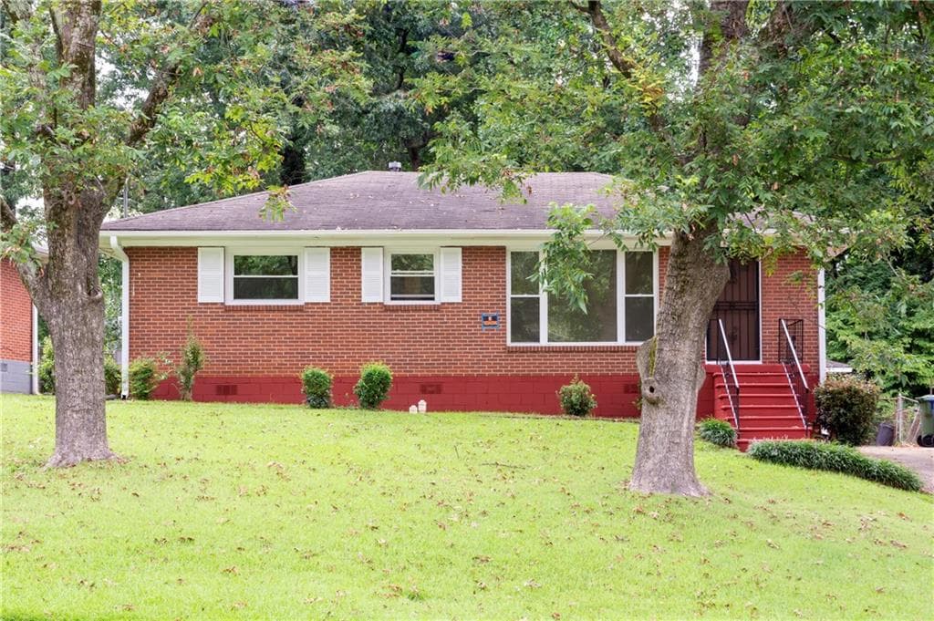 3 bedroom, 1 bathroom, 1,040 sq ft single family residence sold at 2204 Springdale Circle, Atlanta, GA 30315