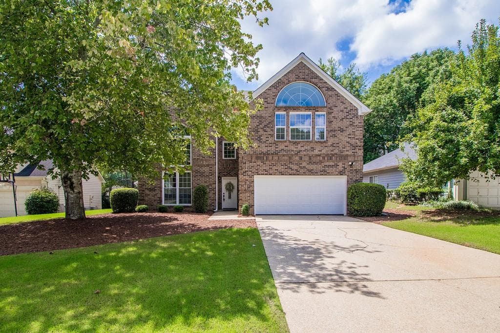 4 bedroom, 3 bathroom, 2,808 sq ft single family residence sold at 4285 Pinewalk Drive, Alpharetta, GA 30022