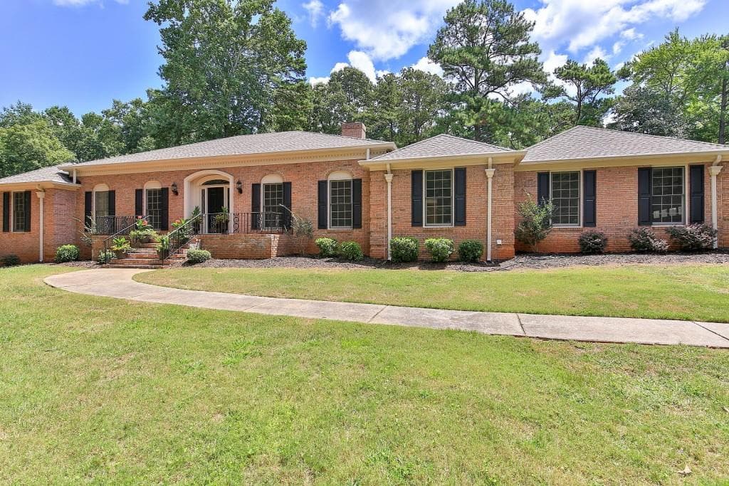 4 bedroom, 4 bathroom, 3,010 sq ft single family residence sold at 7545 Chaparral Drive, Sandy Springs, GA 30350