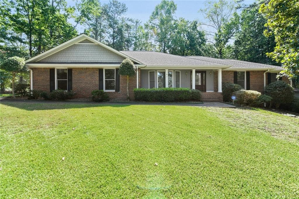 11899 King Road, Roswell, GA 30075 — most recent listing photo
