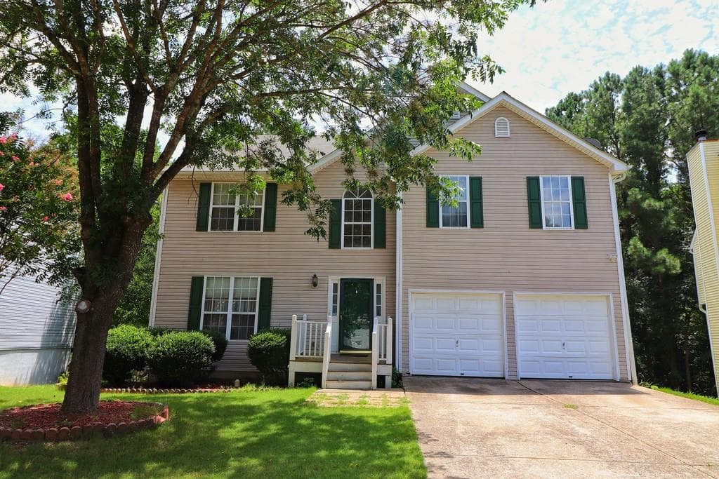 5 bedroom, 5 bathroom, 3,016 sq ft single family residence sold at 3844 RIVERS RUN Trace, Acworth, GA 30101