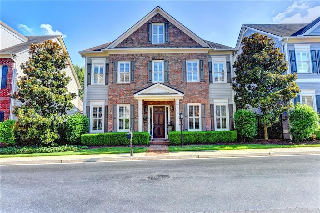 4 bedroom, 3 bathroom, 2,950 sq ft single family residence sold at 740 Calwood Chase, Roswell, GA 30075